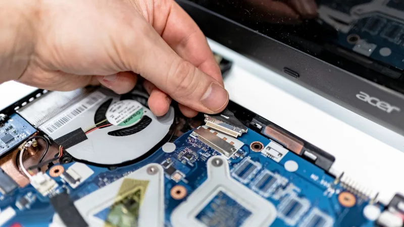 Laptop po zalaniu